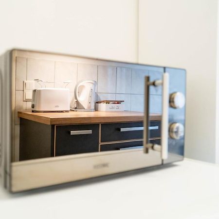דירות Cozy Modern Nest In The Heart Of Vienna With Netflix מראה חיצוני תמונה