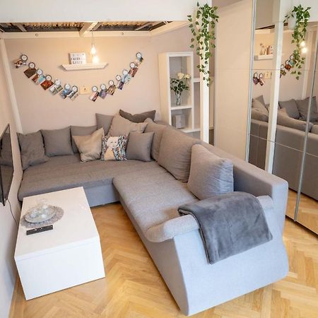 דירות Cozy Modern Nest In The Heart Of Vienna With Netflix מראה חיצוני תמונה