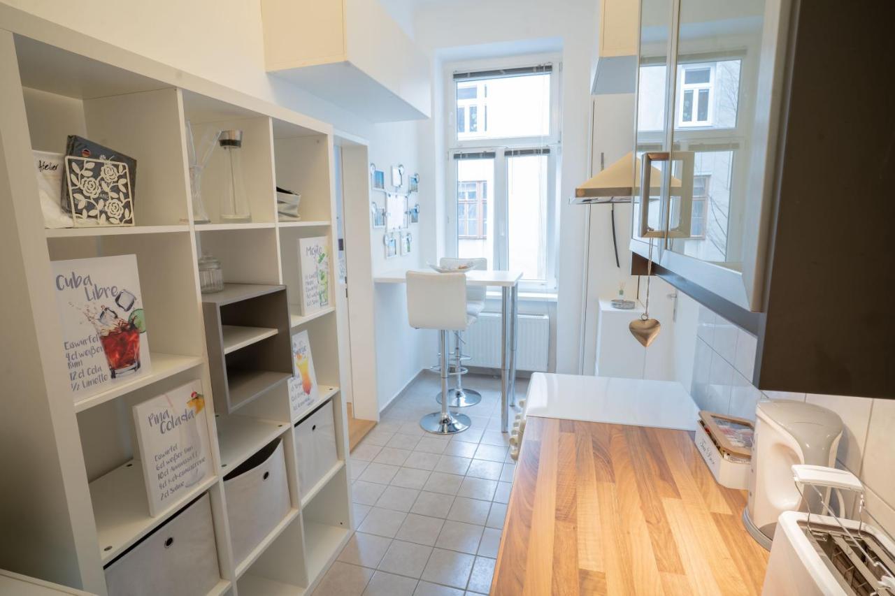 דירות Cozy Modern Nest In The Heart Of Vienna With Netflix מראה חיצוני תמונה