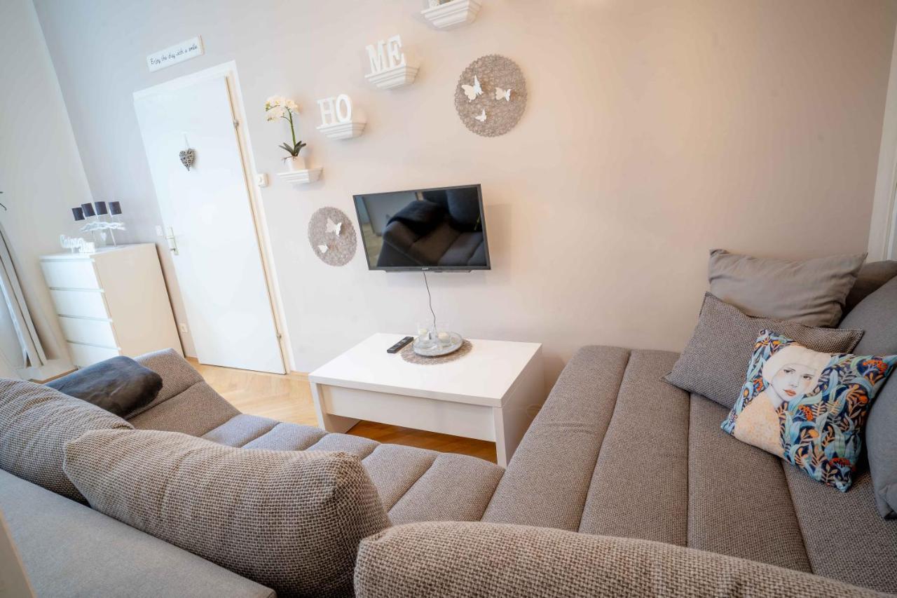 דירות Cozy Modern Nest In The Heart Of Vienna With Netflix מראה חיצוני תמונה