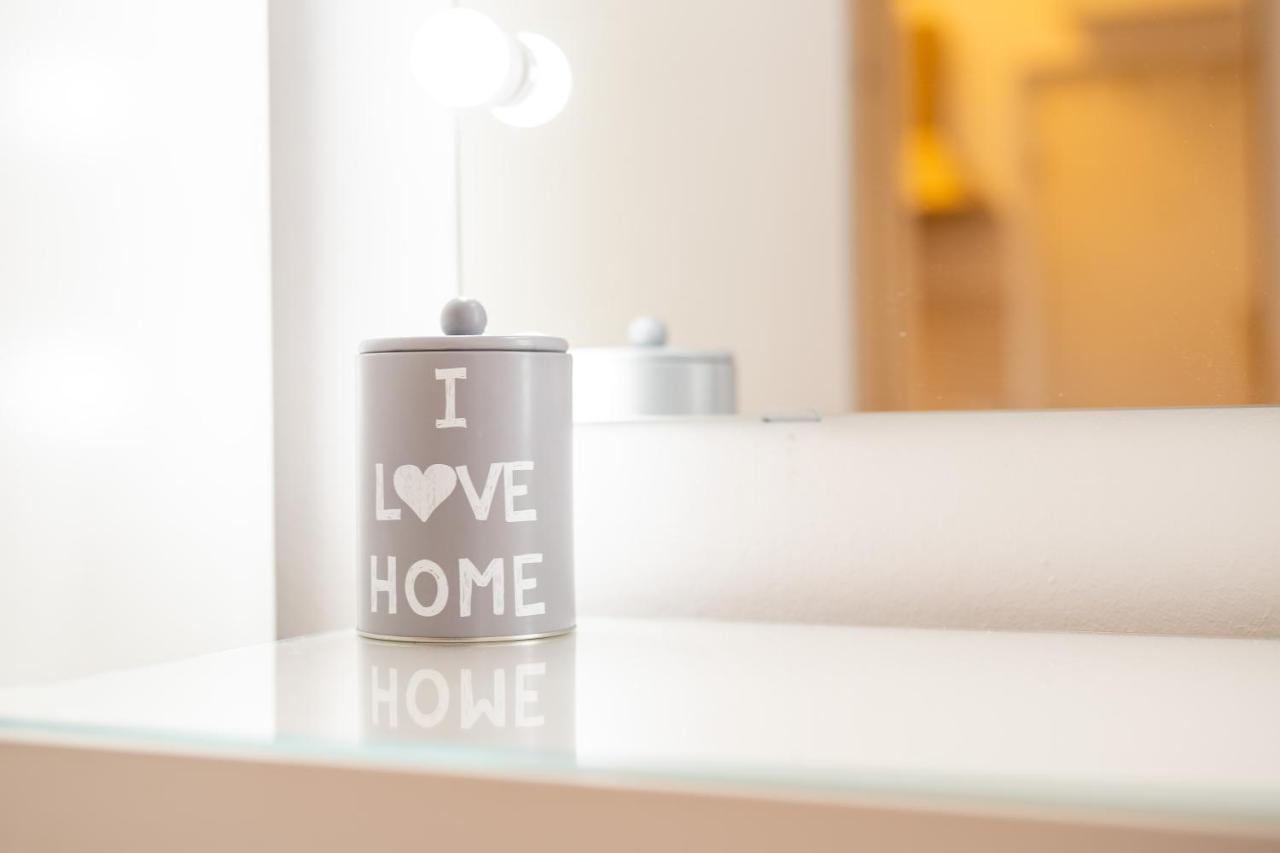 דירות Cozy Modern Nest In The Heart Of Vienna With Netflix מראה חיצוני תמונה